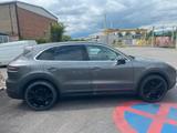 Porsche Cayenne 3.0 V6 340PS|Teilleder|Scheckheft|MwSt. - Porsche Cayenne Gebrauchtwagen in Stuttgart