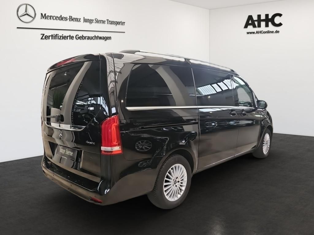Fahrzeugabbildung Mercedes-Benz V 300 AVG lang 4x4 7 Sitze 2,5tAHK DISTRONIC EDW