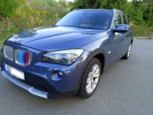 BMW X1 xDrive20d Aut.Leder,Pano,Navi,Xen,Tuv 0...