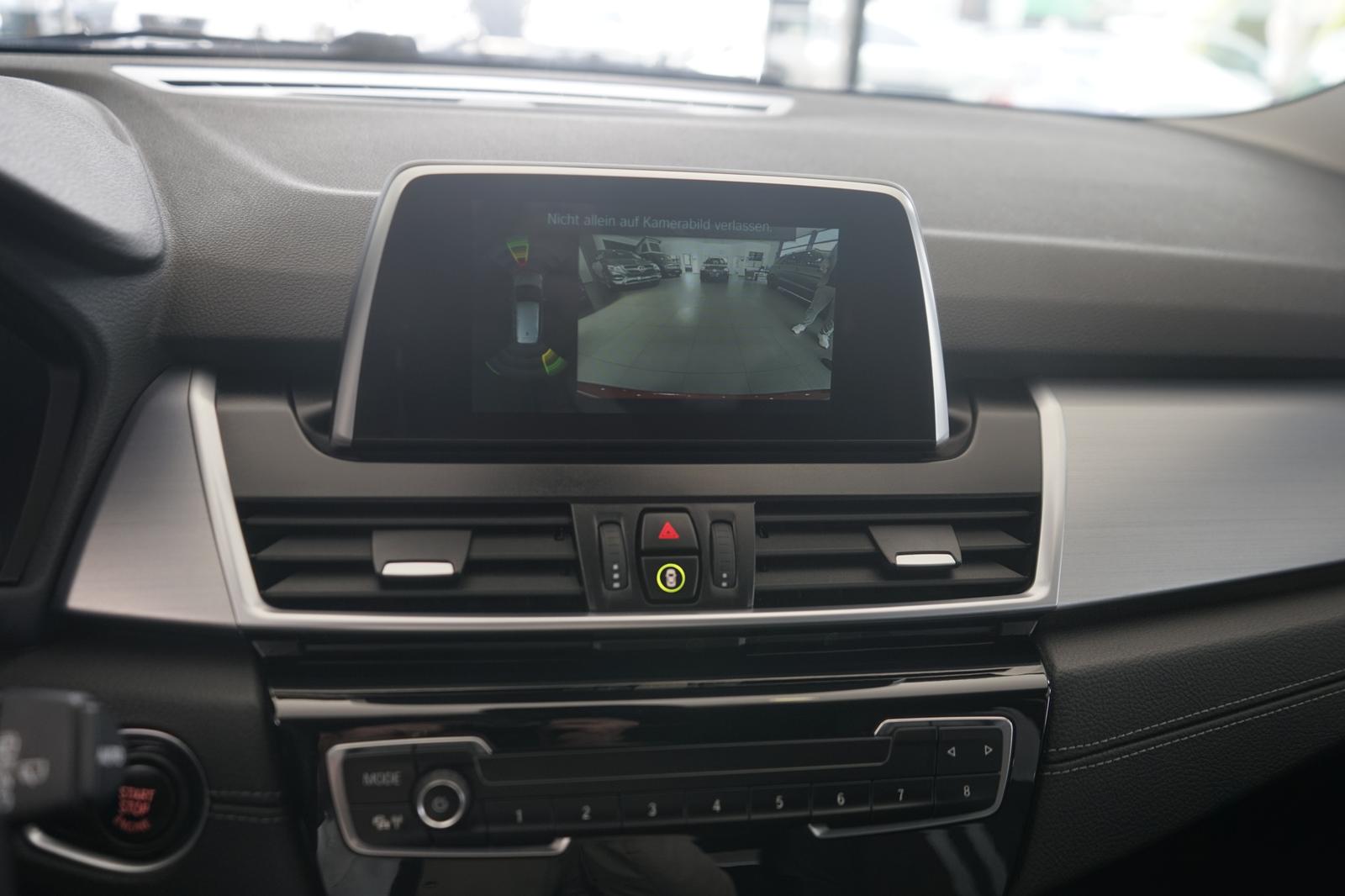 BMW 216 d Sport Line+NAVI+KAMERA+TEMPOMAT+SITZHEIZUNG, миниатюра 10