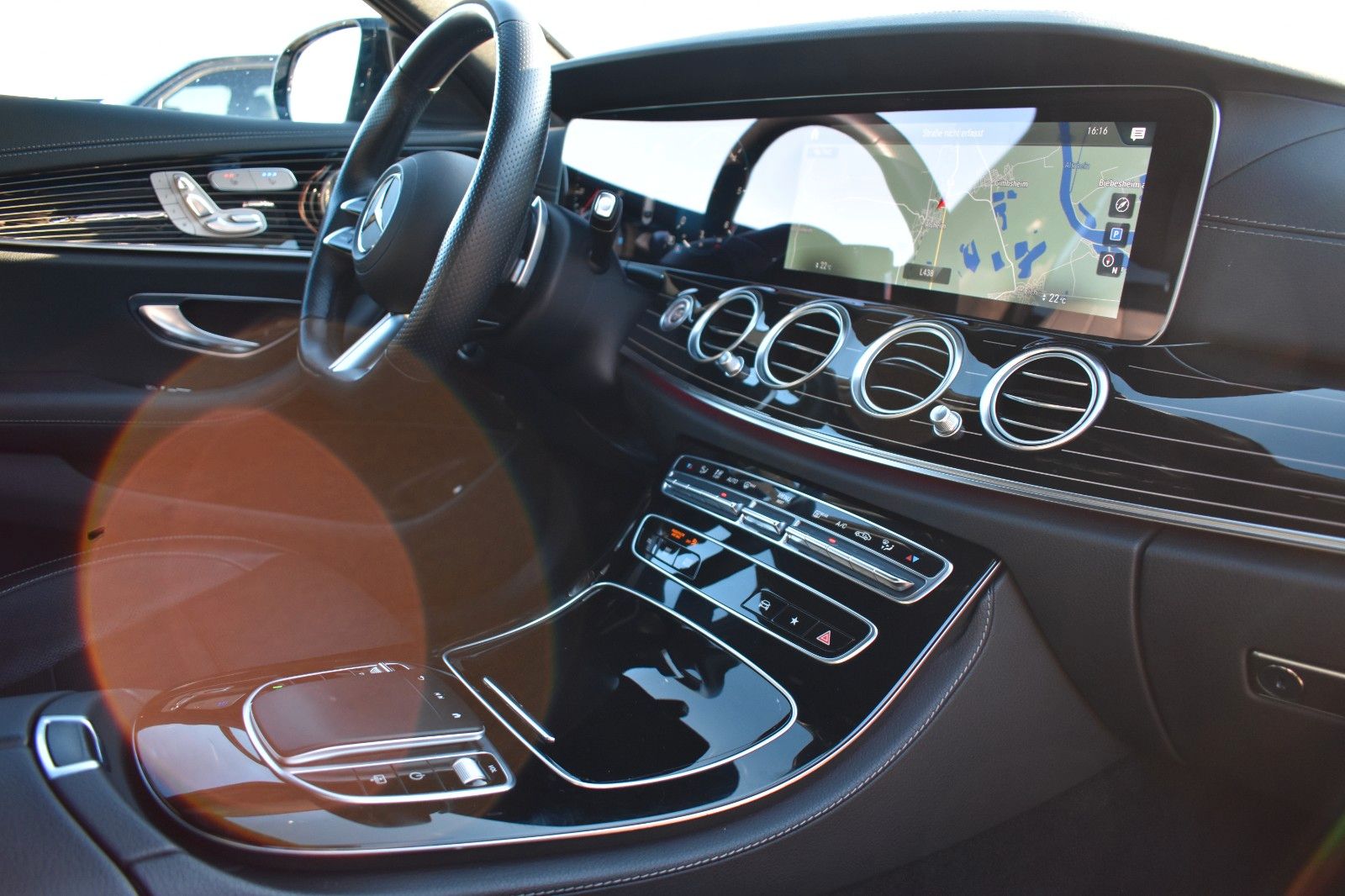 Fahrzeugabbildung Mercedes-Benz E 400d  Lim. 4Matic designo Multibeam AMG Line