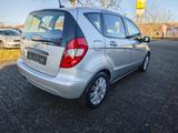 Mercedes-Benz A 160 BlueEFFICIENCY, Navi, Bluetooth, usw. - Mercedes-Benz A 160: Blueefficiency