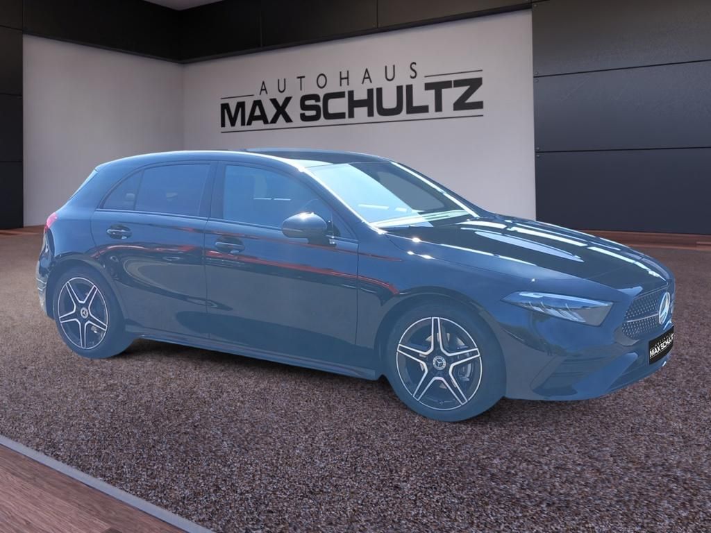 Fahrzeugabbildung Mercedes-Benz A 180 Kompaktlimousine AMG Line*Night Paket*LED