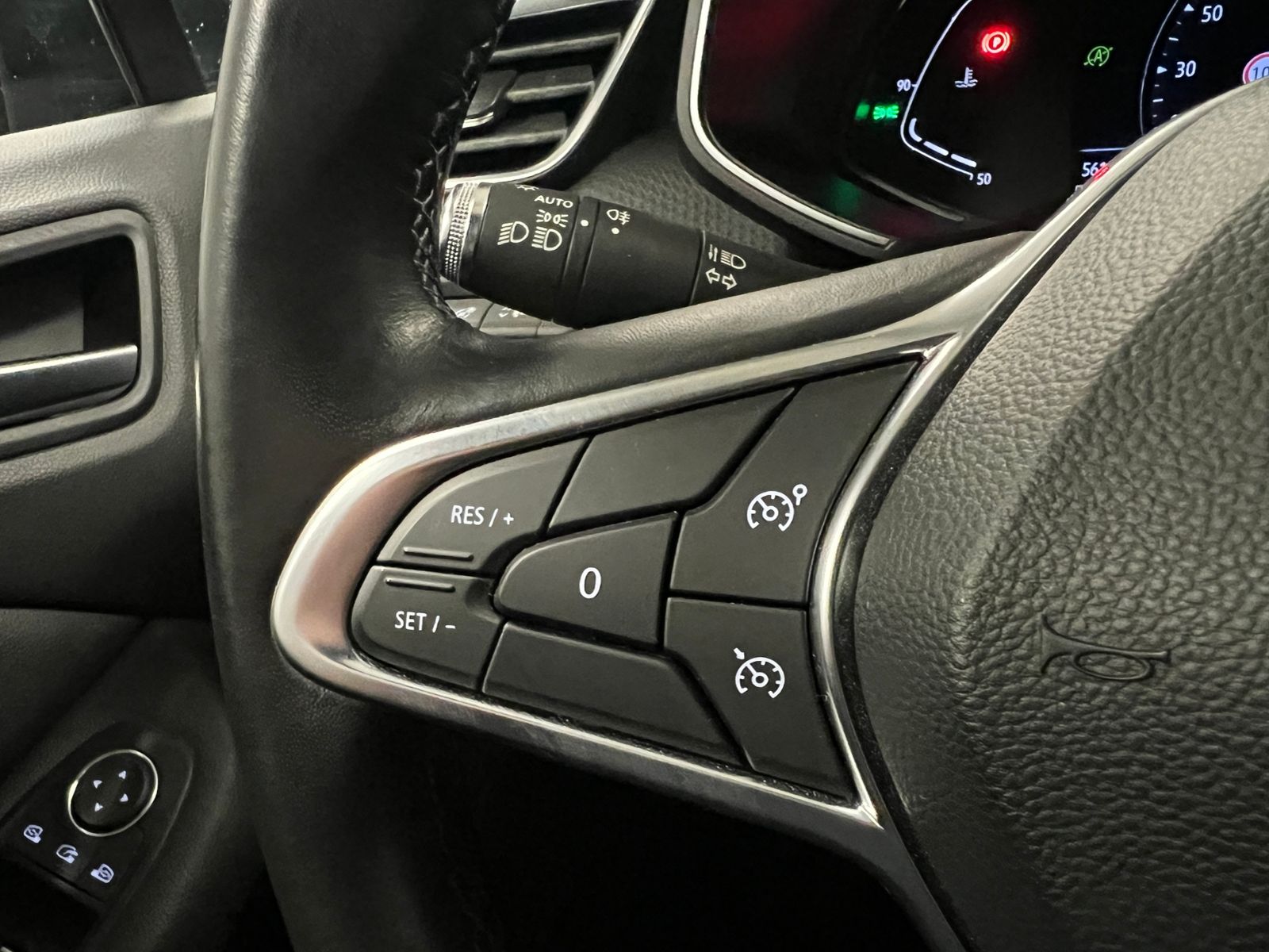 Fahrzeugabbildung Renault Clio V 1.0 TCe 100 Intens