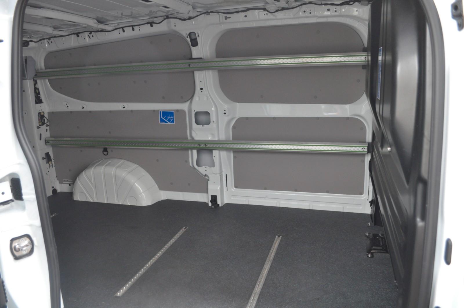 Ford TRANSIT CUSTOM KASTEN 320 L2/H1 /AHK/CAM/4J GAR