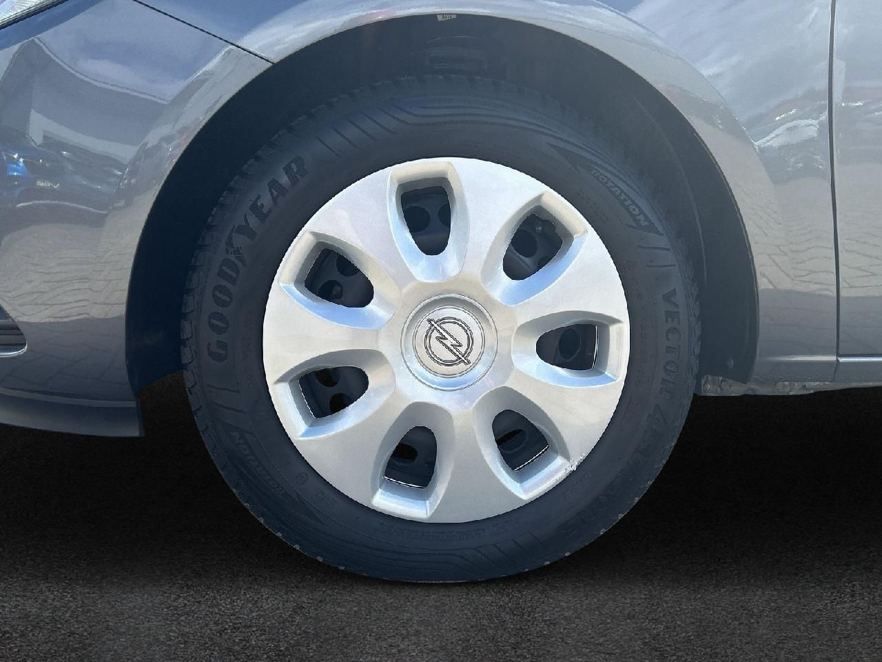 Fahrzeugabbildung Opel Corsa E Edition ecoFlex