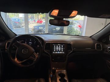 Jeep Grand Cherokee - 10
