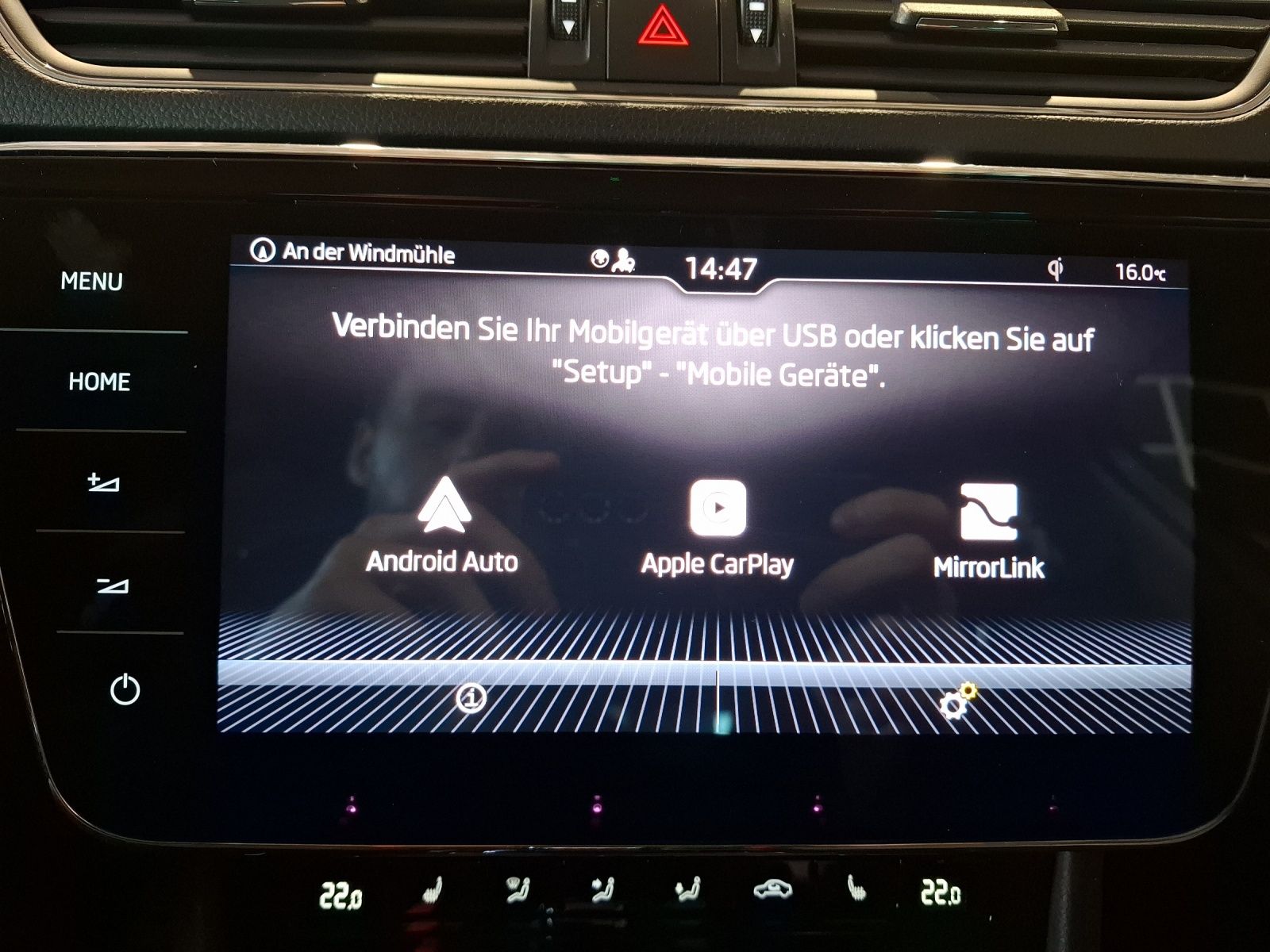 Fahrzeugabbildung SKODA Superb Combi TSI Style DSG Matrix AHK Navi AID b