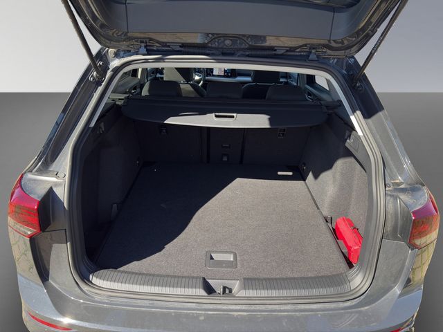 Golf VIII Life Variant 2.0TDI DSG LED, Navigatio