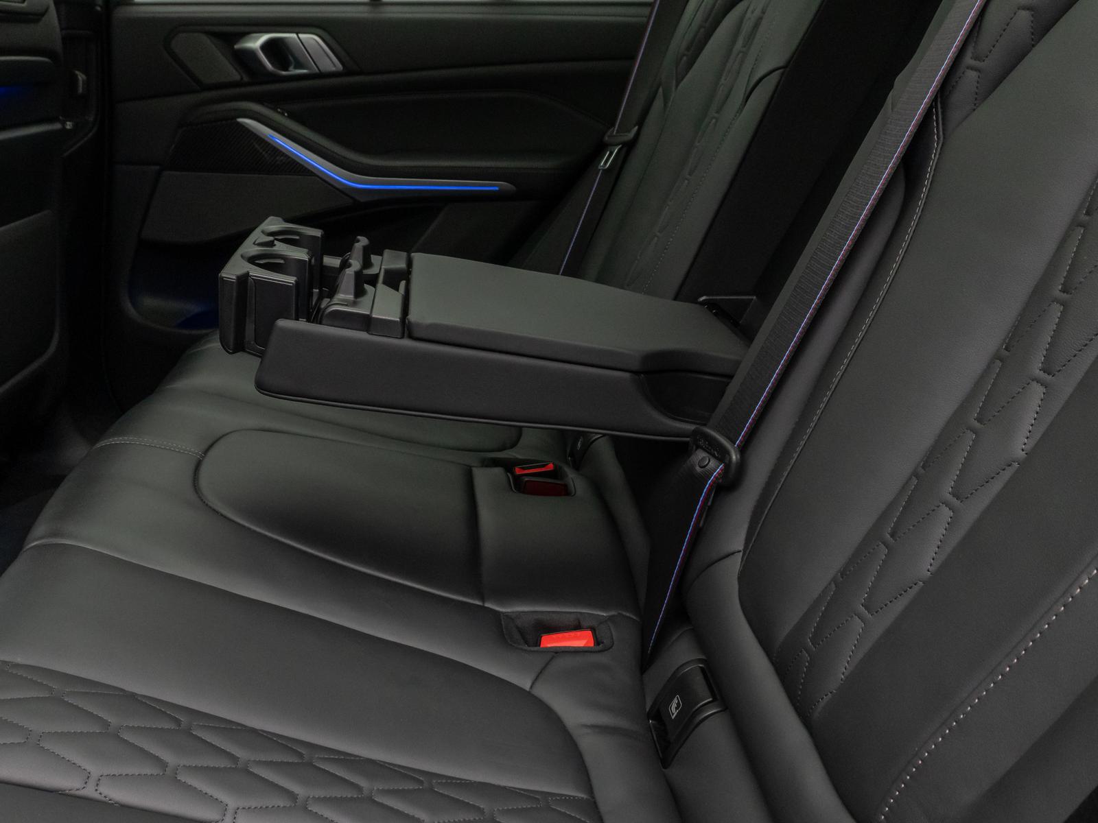 BMW X5 M60i 360° HUD H/K SoftCl Panorama Sky Lounge 