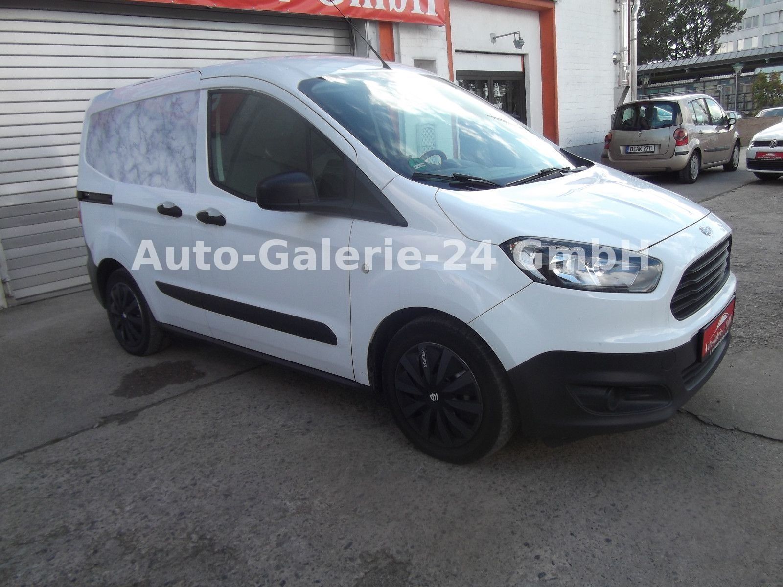 Ford Transit - 1