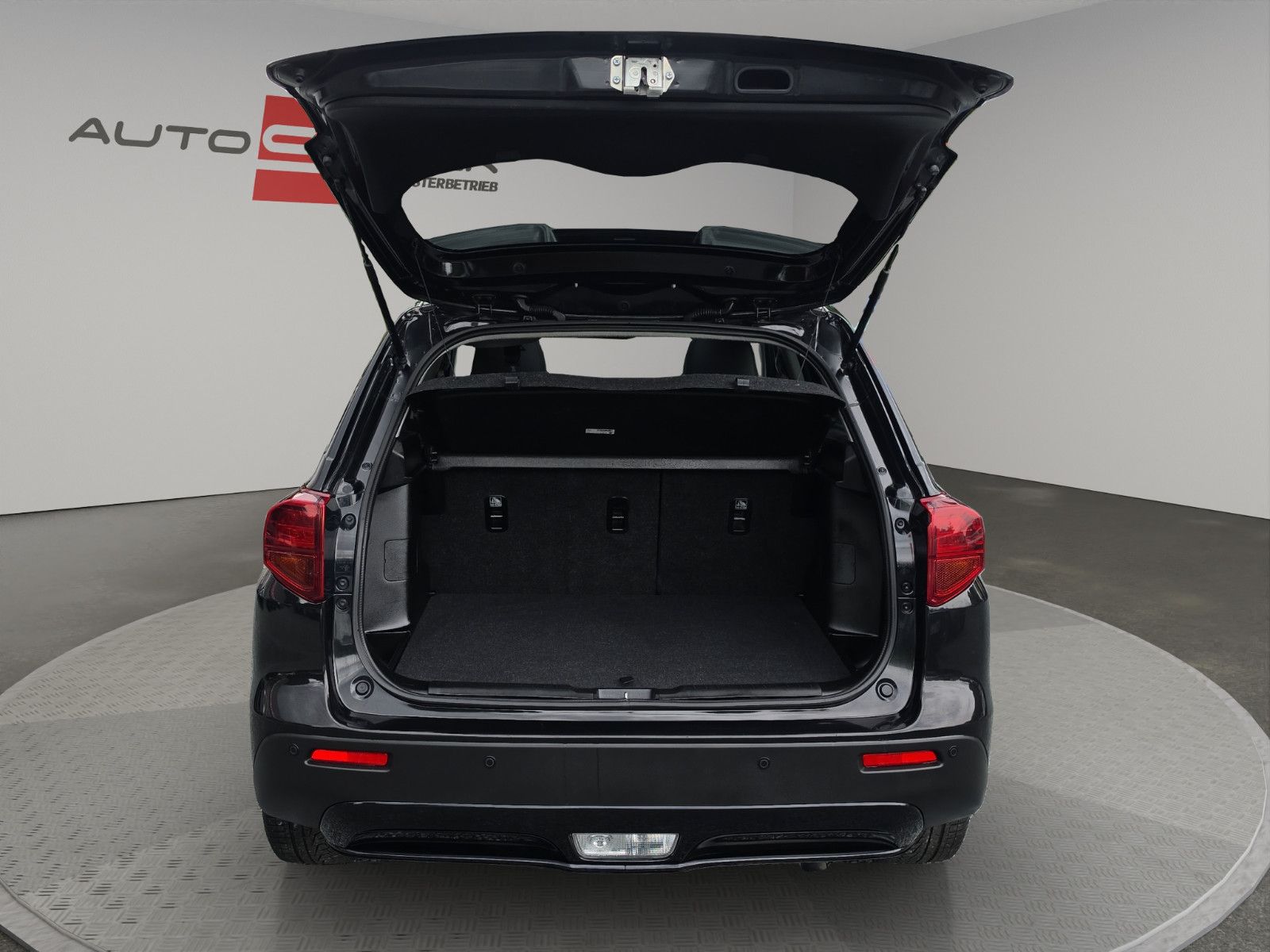 Fahrzeugabbildung Suzuki Vitara 1.4 Comfort+ 4x4 Automatik Panoramadach