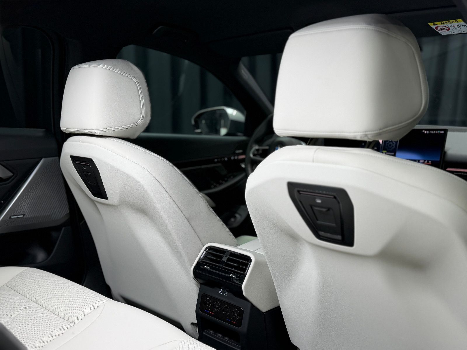 Fahrzeugabbildung BMW 520 d Limousine M Sport|H&K|HuD|Garantie