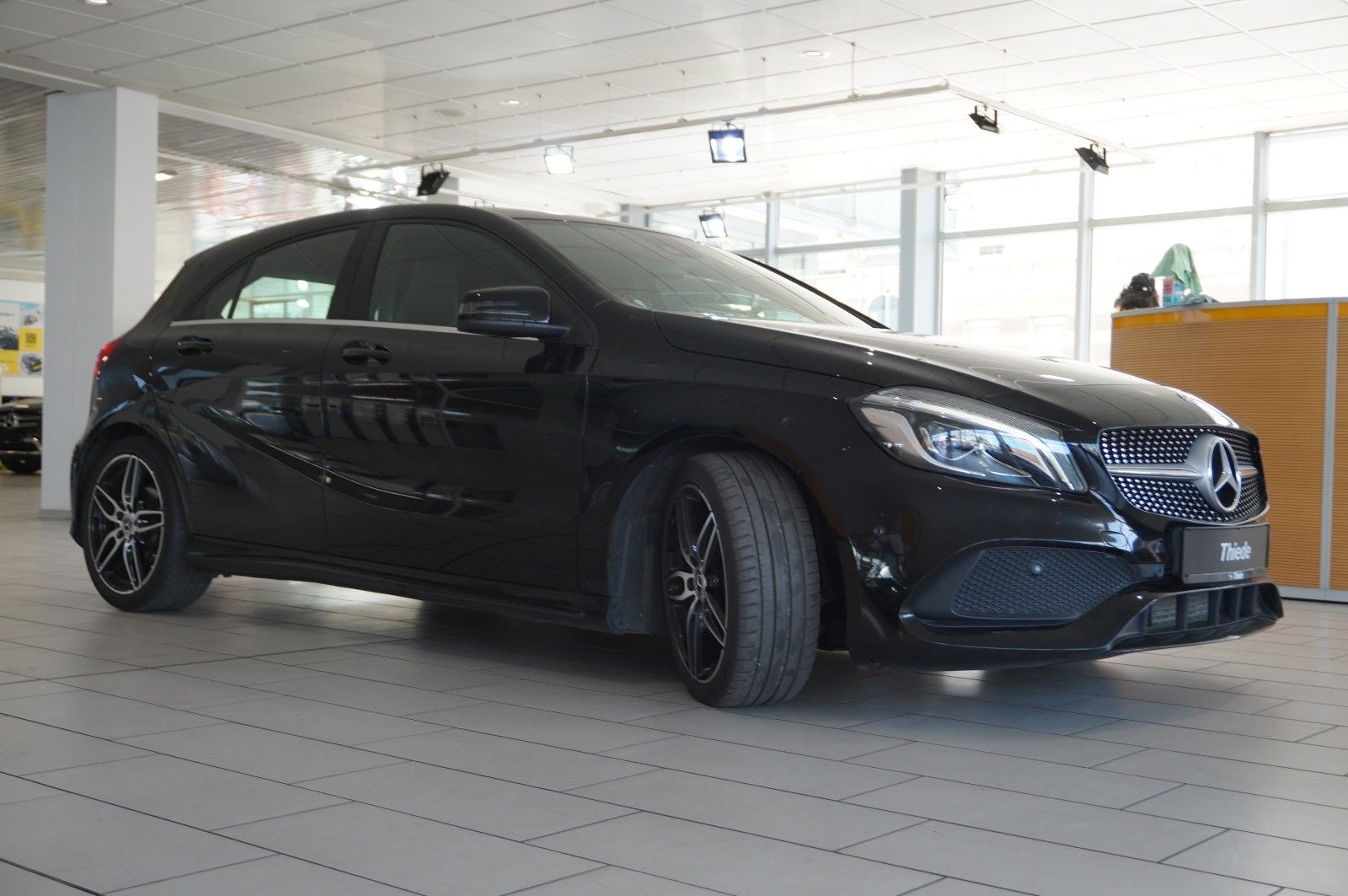 Fahrzeugabbildung Mercedes-Benz A 200 CDI AMG LINE NAVI/LED/KAMERA/SPORT/SHZ/PDC