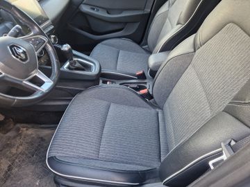 Bild 12 Renault Clio V Intens