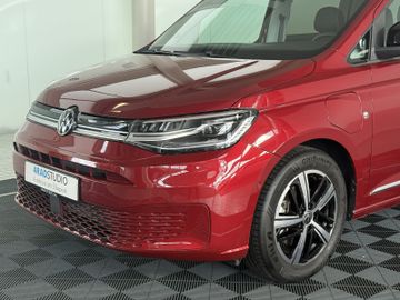 Volkswagen Caddy Maxi eHYBRID DSG STYLE LED ACC KAM 7SITZ