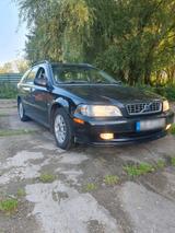 Volvo v40 1.9 d. - Volvo V40 mit Diesel-Antrieb: 1.9