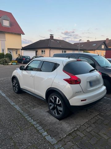 Nissan Juke in Perlmutt weiß (Top Zustand! )