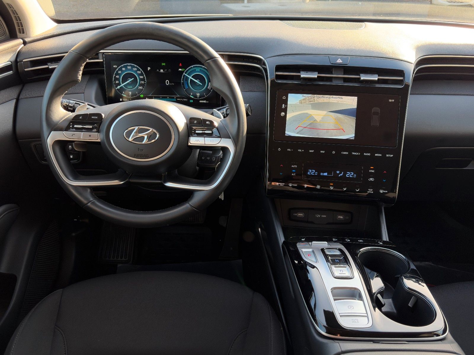 Fahrzeugabbildung Hyundai Tucson 1.6 T-GDI PHEV 4WD Temp. CarPlay CAM SHZ