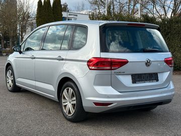 Volkswagen Touran - 8