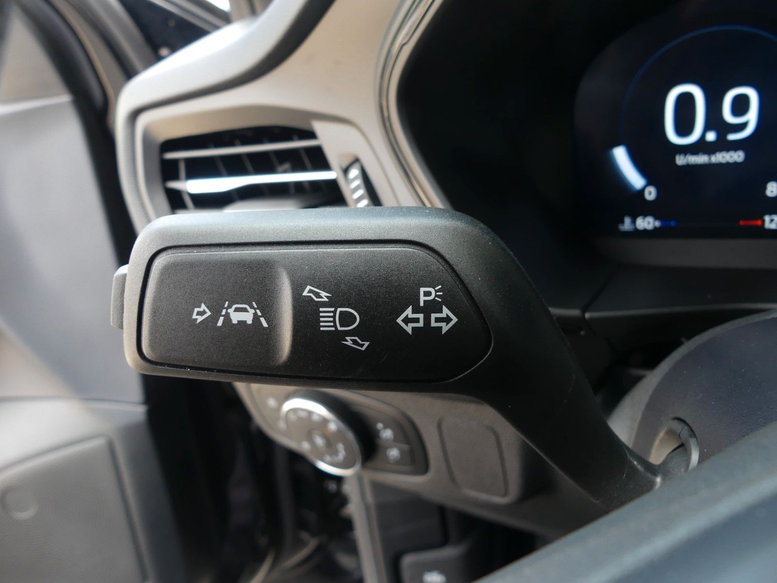 Fahrzeugabbildung Ford Focus Turnier ST-Line X