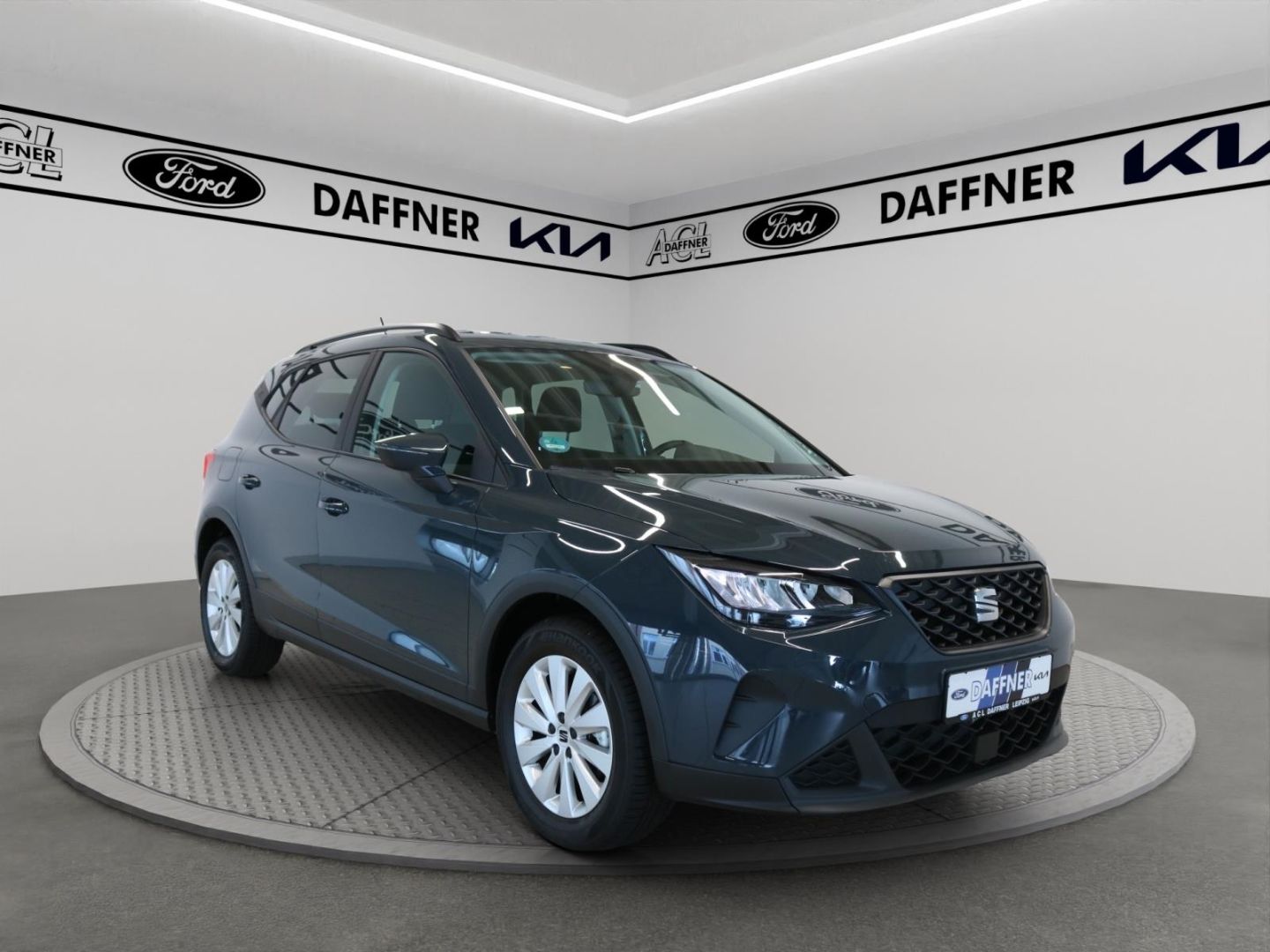 Fahrzeugabbildung SEAT Arona Road Edition Tempo Navi DAB LED PDC SHZ
