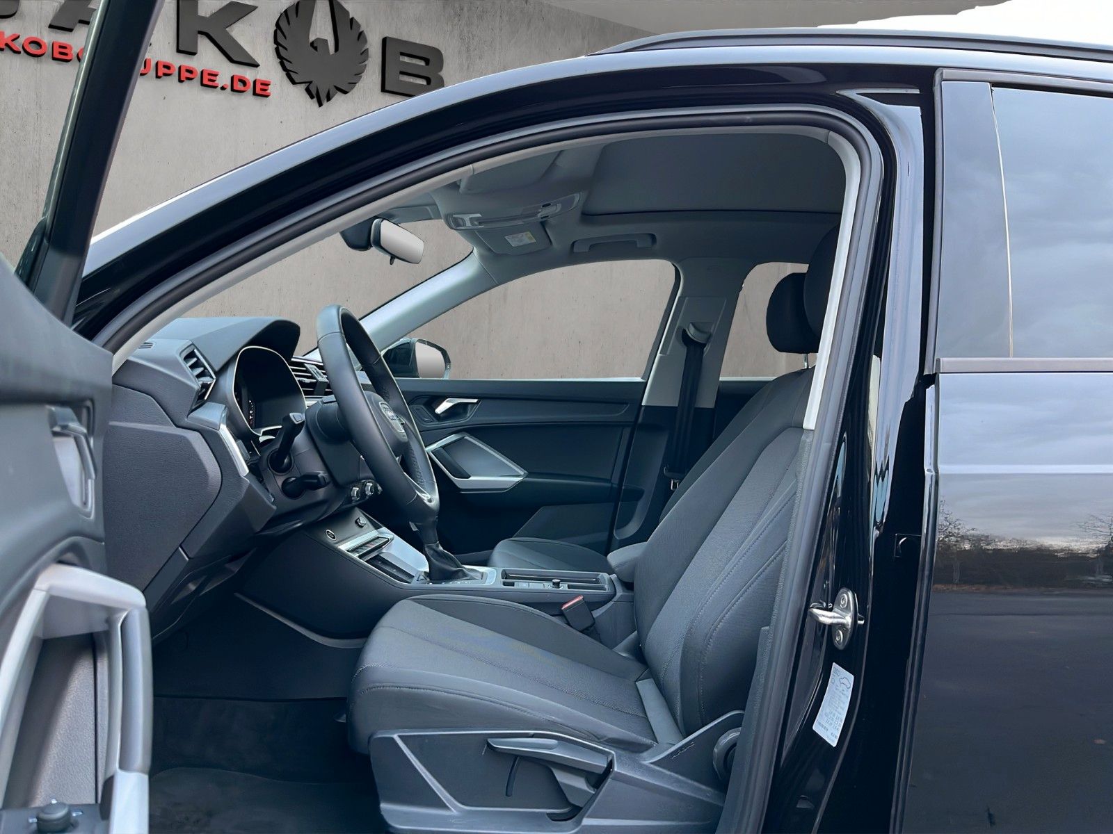 Audi Q3 35 TFSI advanced+LED+SCHECKHEFT+1 HAND foto 10