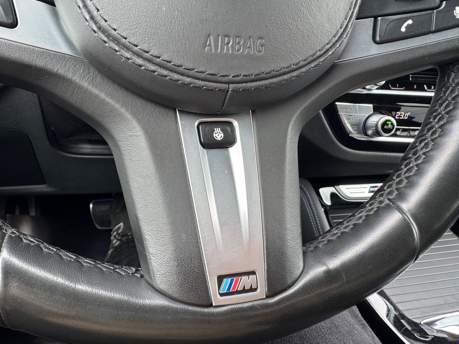 Fahrzeugabbildung BMW X4 M40/ACC/LED/AHK/Leder/HUD/Ambiente/360°Cam/