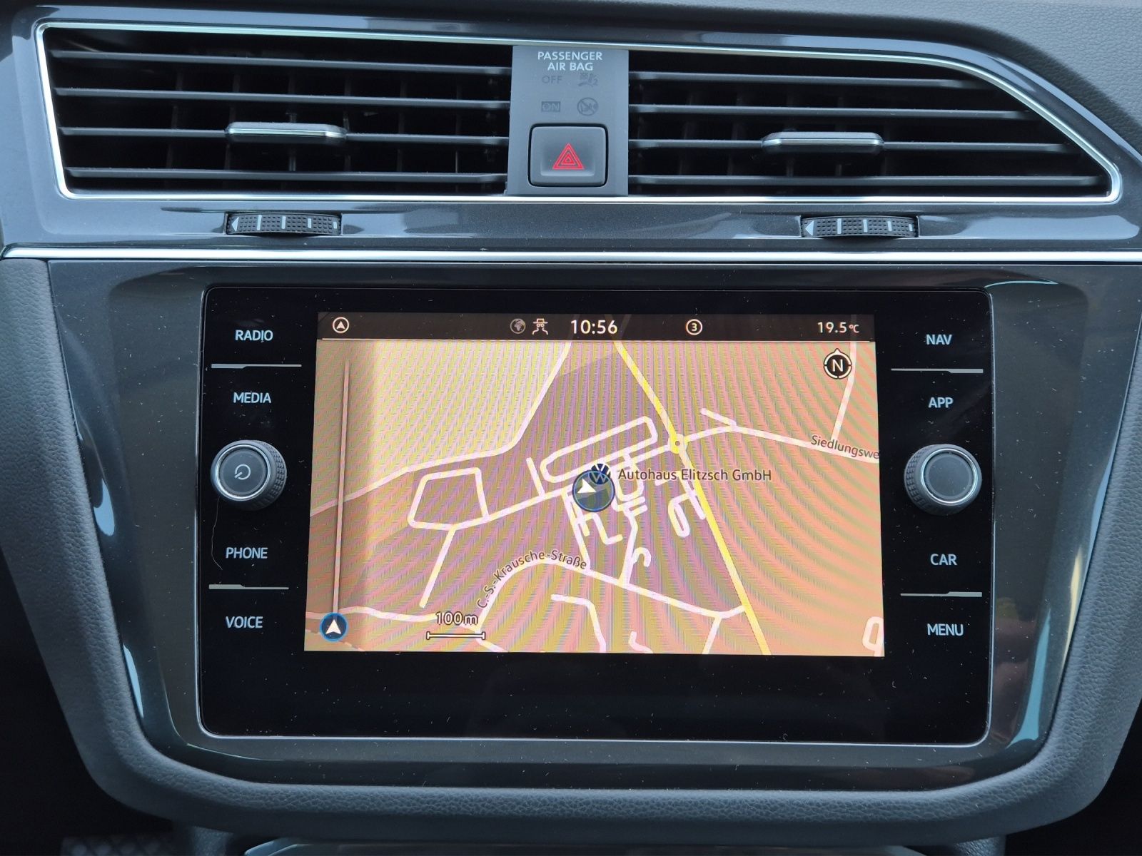 Fahrzeugabbildung Volkswagen Tiguan eHybrid Life DSG Matrix AHK Navi AID ACC