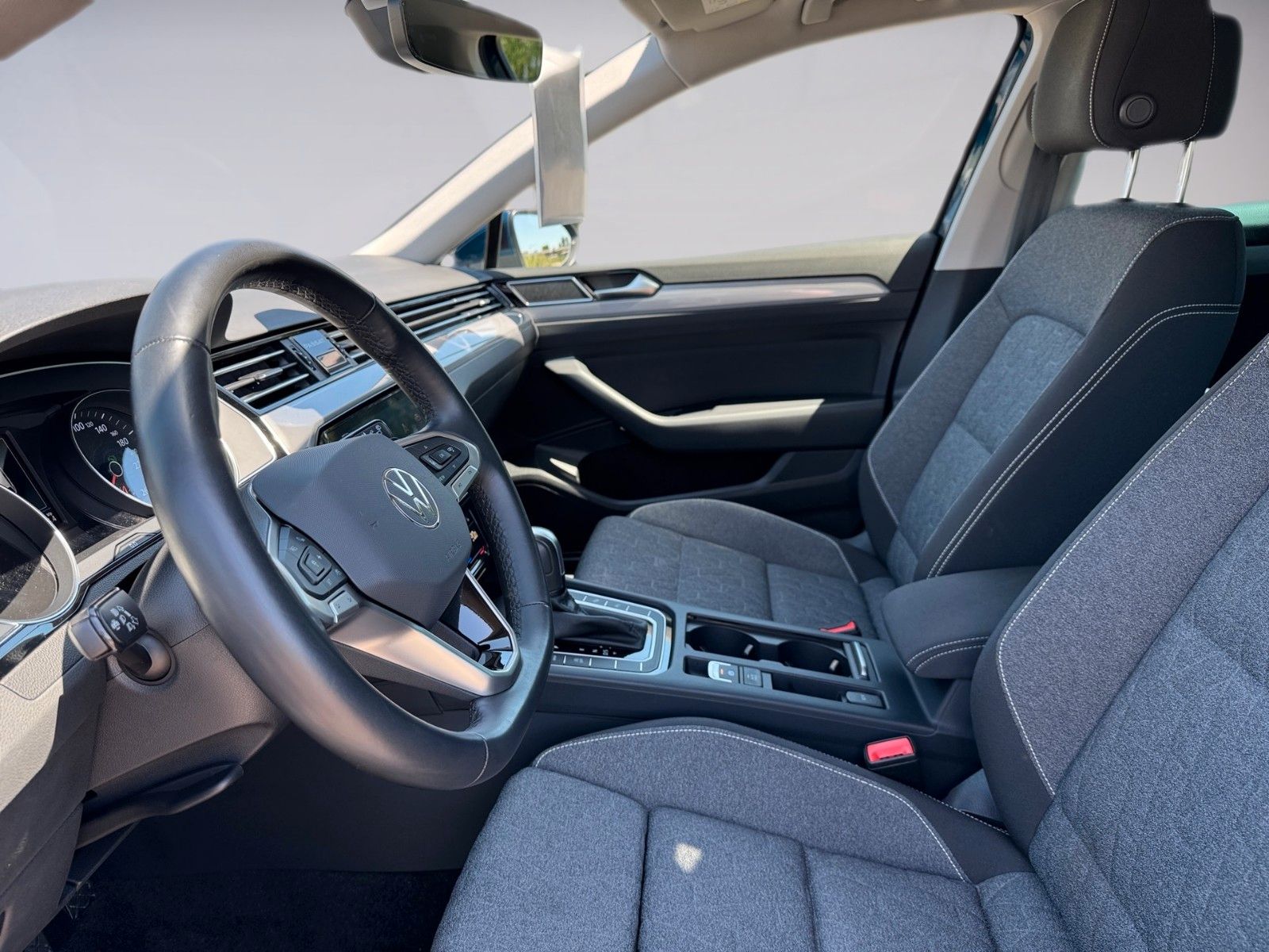 Fahrzeugabbildung Volkswagen Passat Variant Business 2.0 TDI