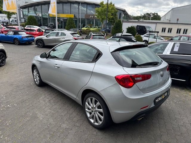 Fahrzeugabbildung Alfa Romeo Giulietta Basis KLIMA NAVI
