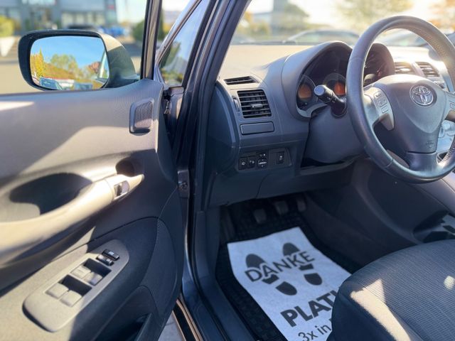 Toyota Auris  Luna / AHK / Klimaaut