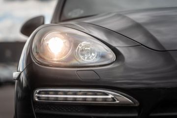 Porsche Cayenne - 3
