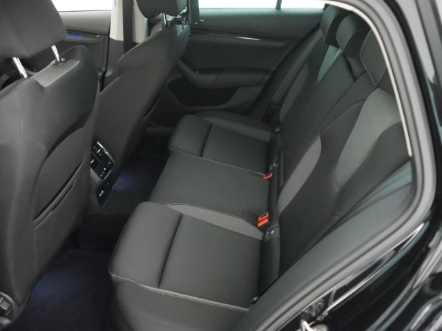 Octavia COMBI TOUR TDI DSG+AHK+KLIMA+NAVI+LED-SC