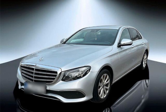 MERCEDES-BENZ Mercedes-Benz E 200 d (W213) | Deutsches F...