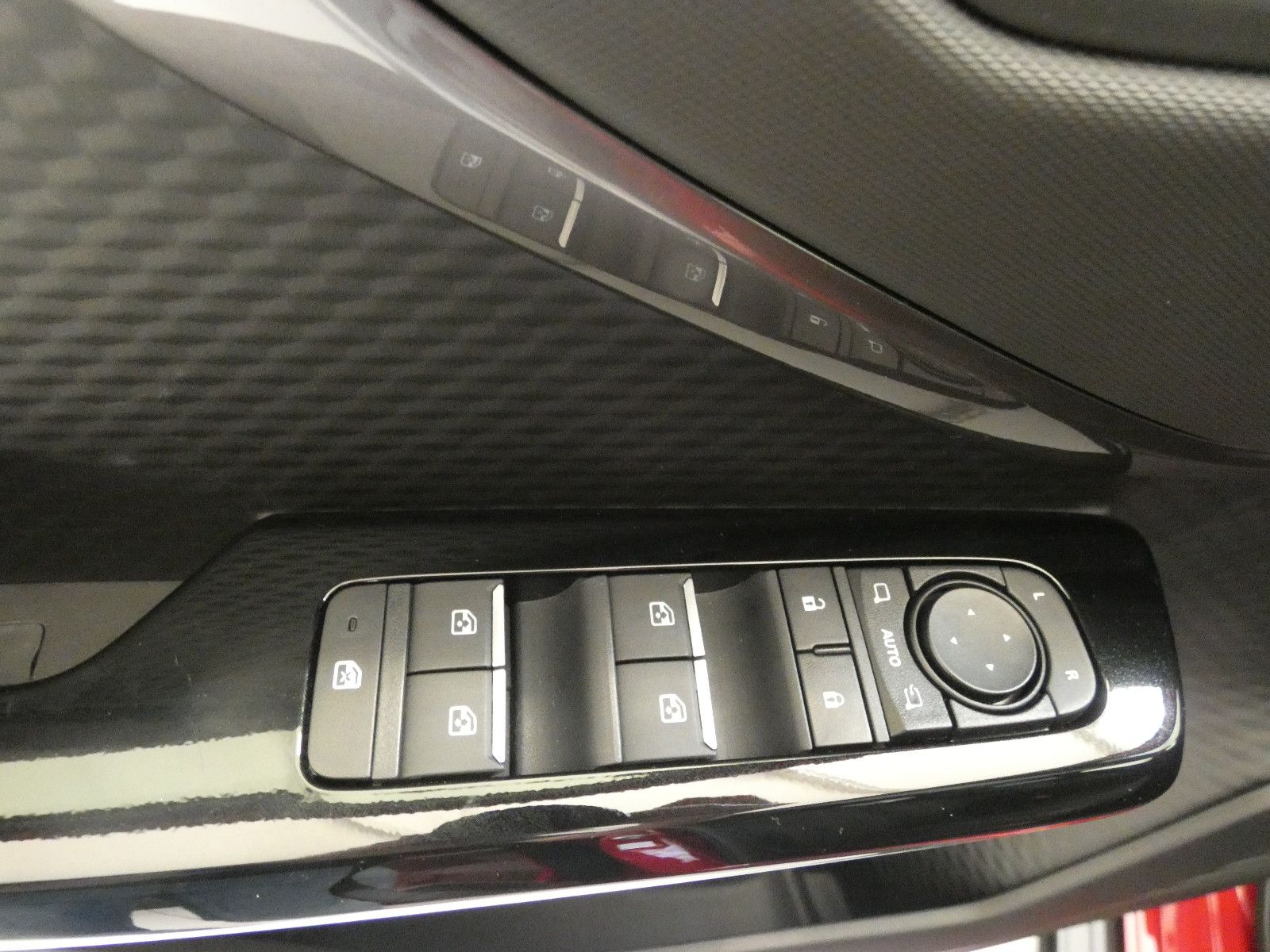 Suzuki e Vitara - Bild 16