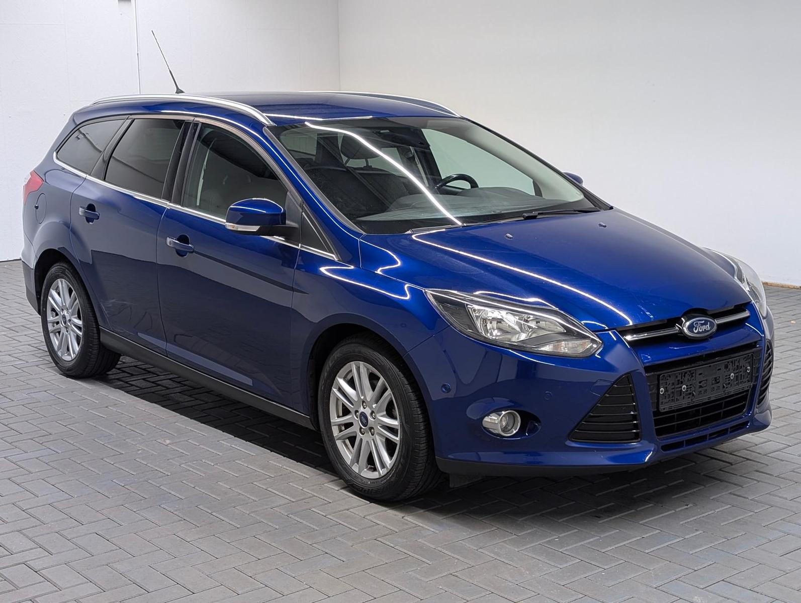 Ford Focus 2013 — photo 6