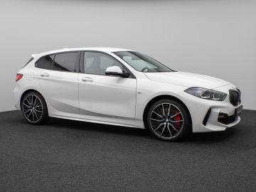 Fahrzeugabbildung BMW 120i M Sport Pro Kamera DAB HiFi AHK Lenkrhz 19"