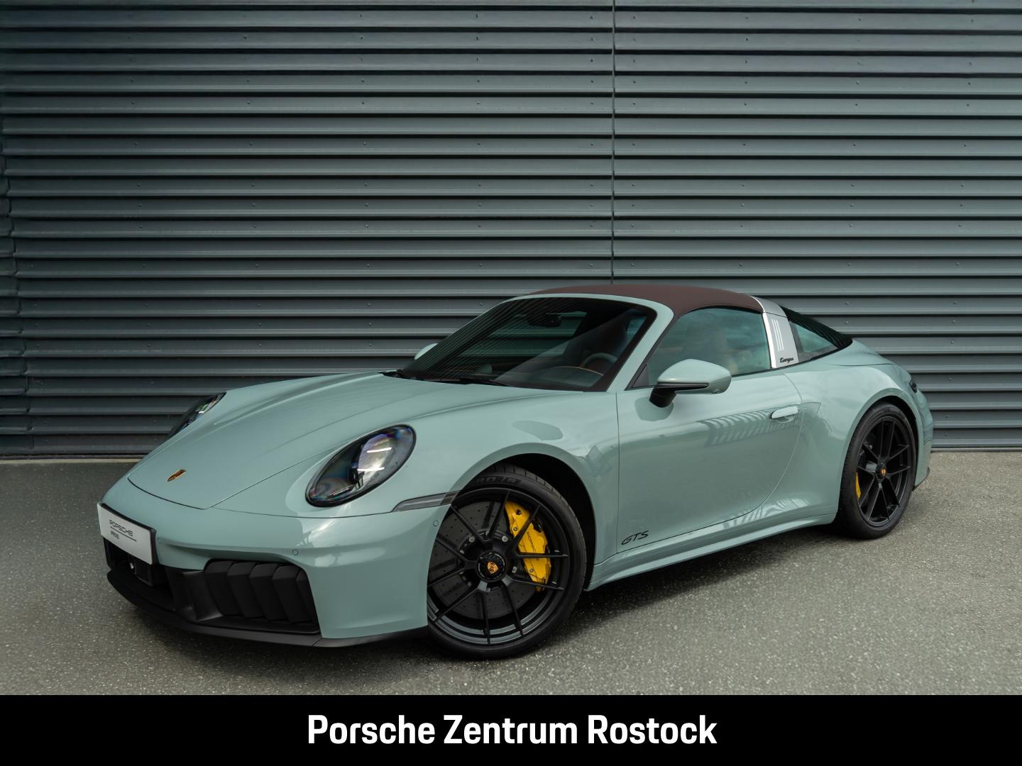 Porsche 992 911 Targa 4 GTS Clubleder Surround-View BOSE