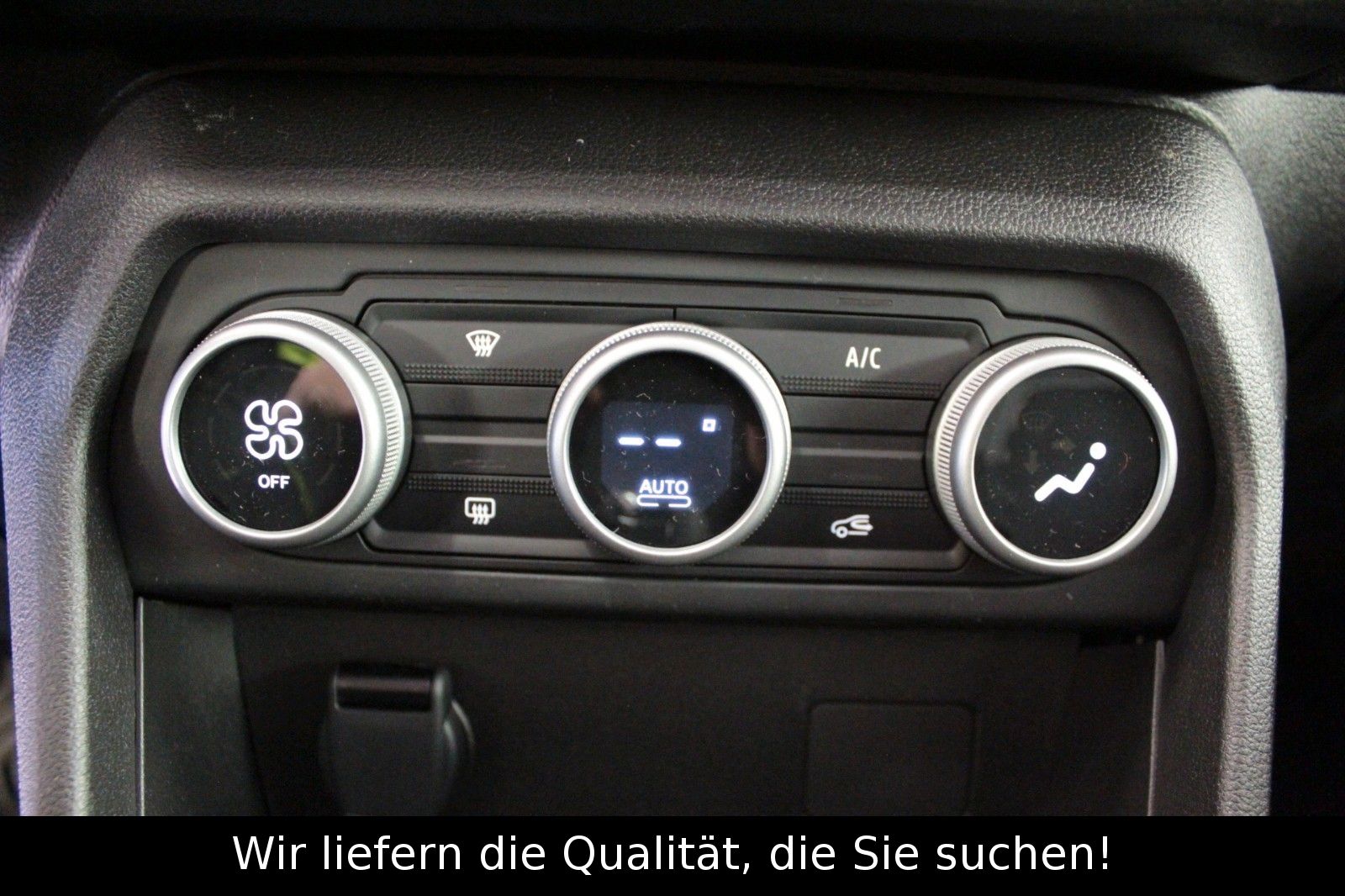 Fahrzeugabbildung Dacia Sandero Journey+ ECO-G 100 *Navi*Sitzhz*LPG