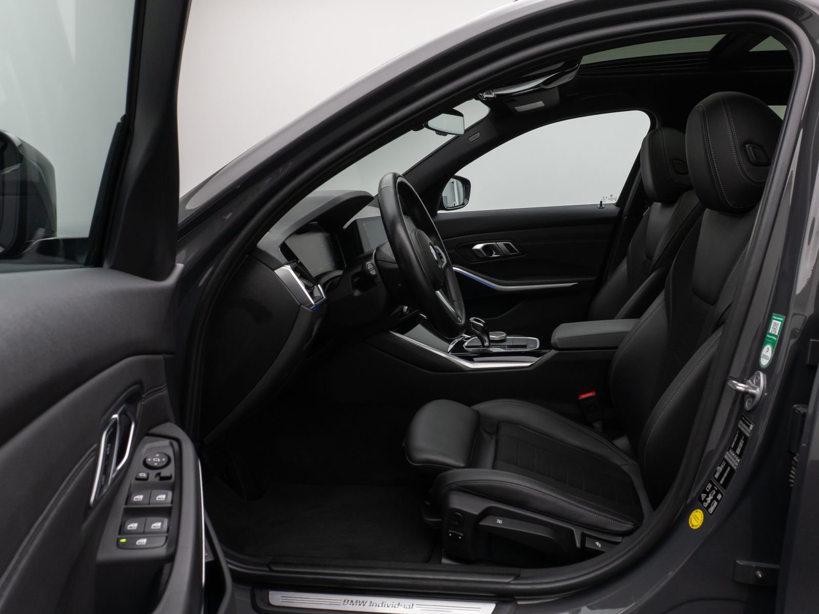 Fahrzeugabbildung BMW 320d xD Sport Line Panorama Laser Kamera HUD DAB