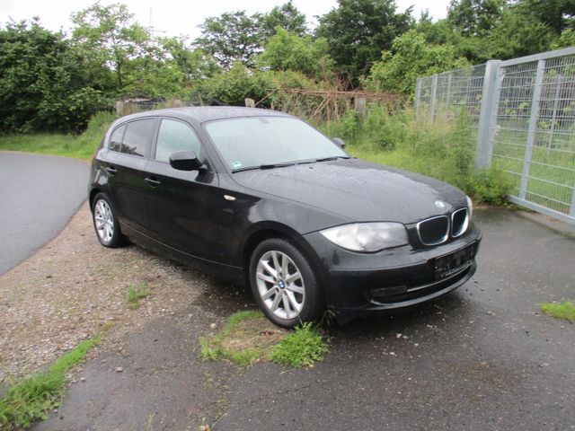 BMW 116i /5 Türig/Wenig Km!TÜV NEU