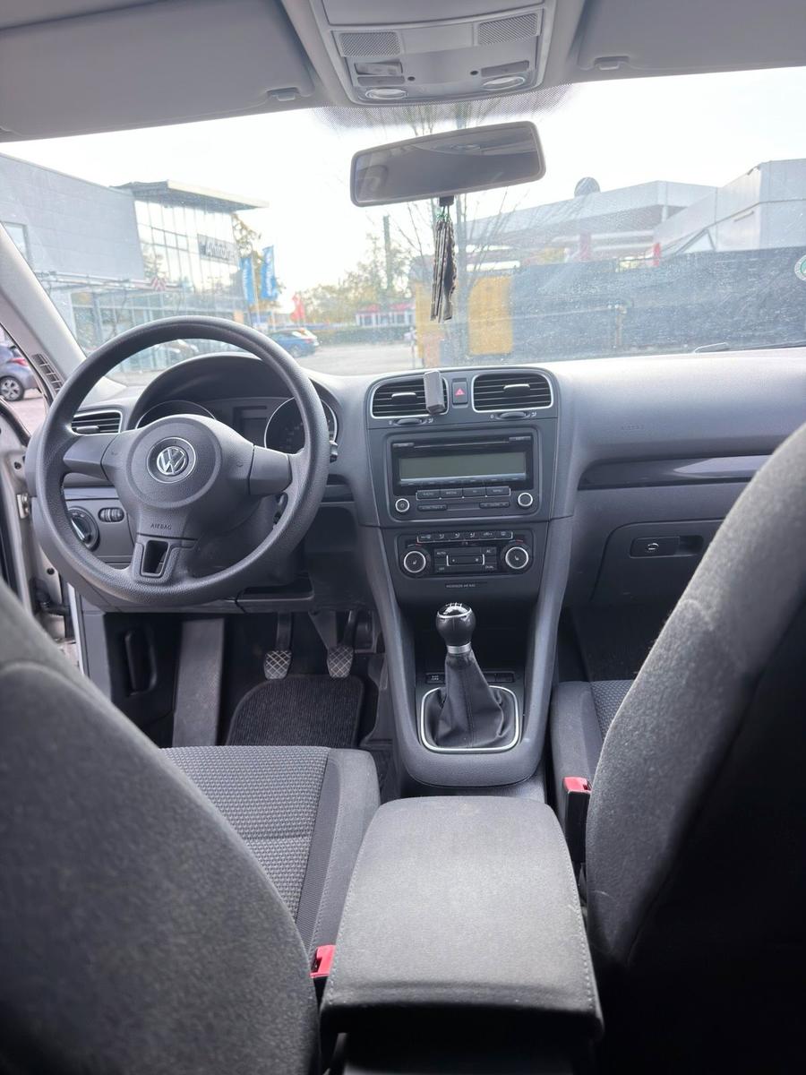 Volkswagen Golf 2010 — photo 10