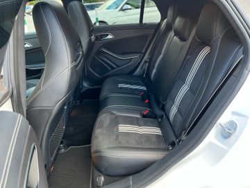 Fahrzeugabbildung Mercedes-Benz CLA 220 Shooting Brake 4-MATIC AMG LINE NIGHT
