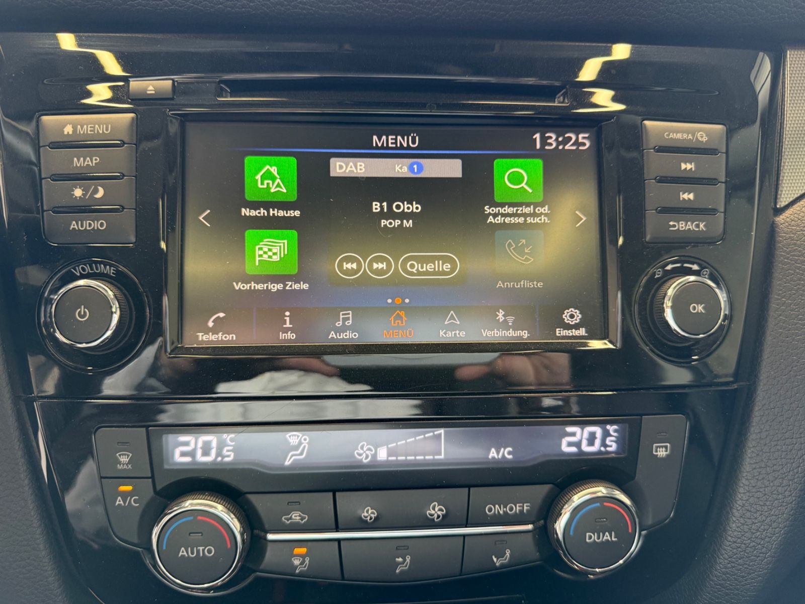 Fahrzeugabbildung Nissan Qashqai Tekna Safety-Shield-Paket 360°