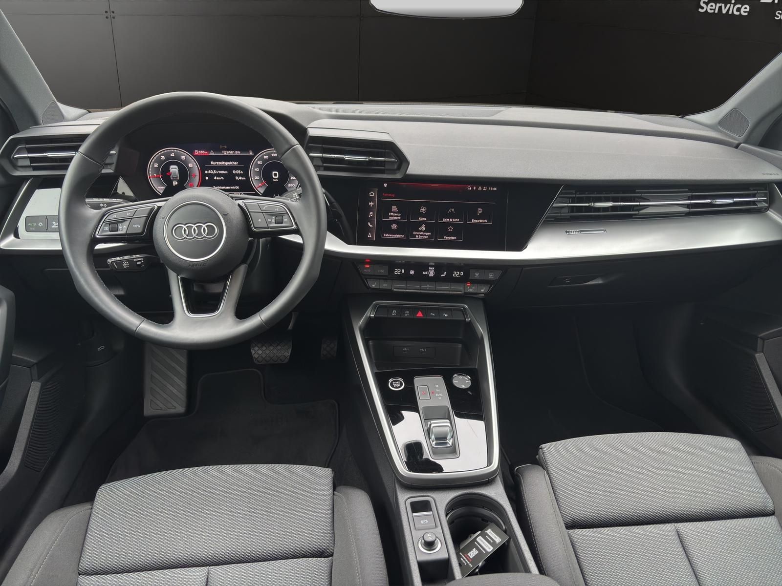 A3 35 TFSI advanced S-Tronic 1.5  RFK SHZ ACC