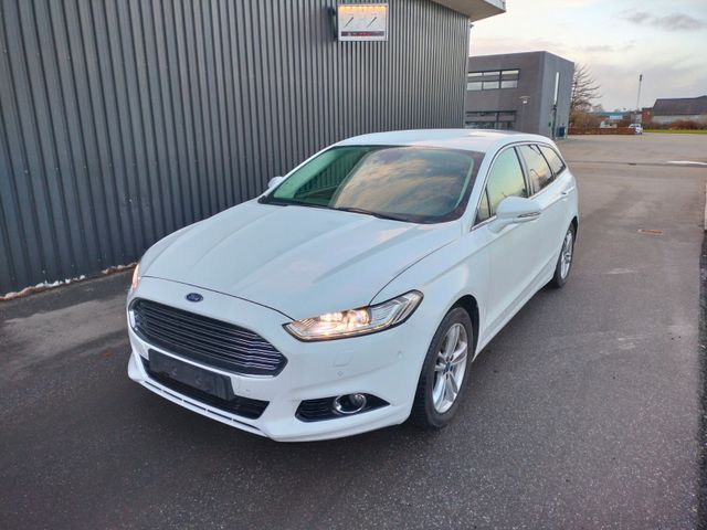 Ford Mondeo Turnier Titanium *Navi* *PDC* Xenon