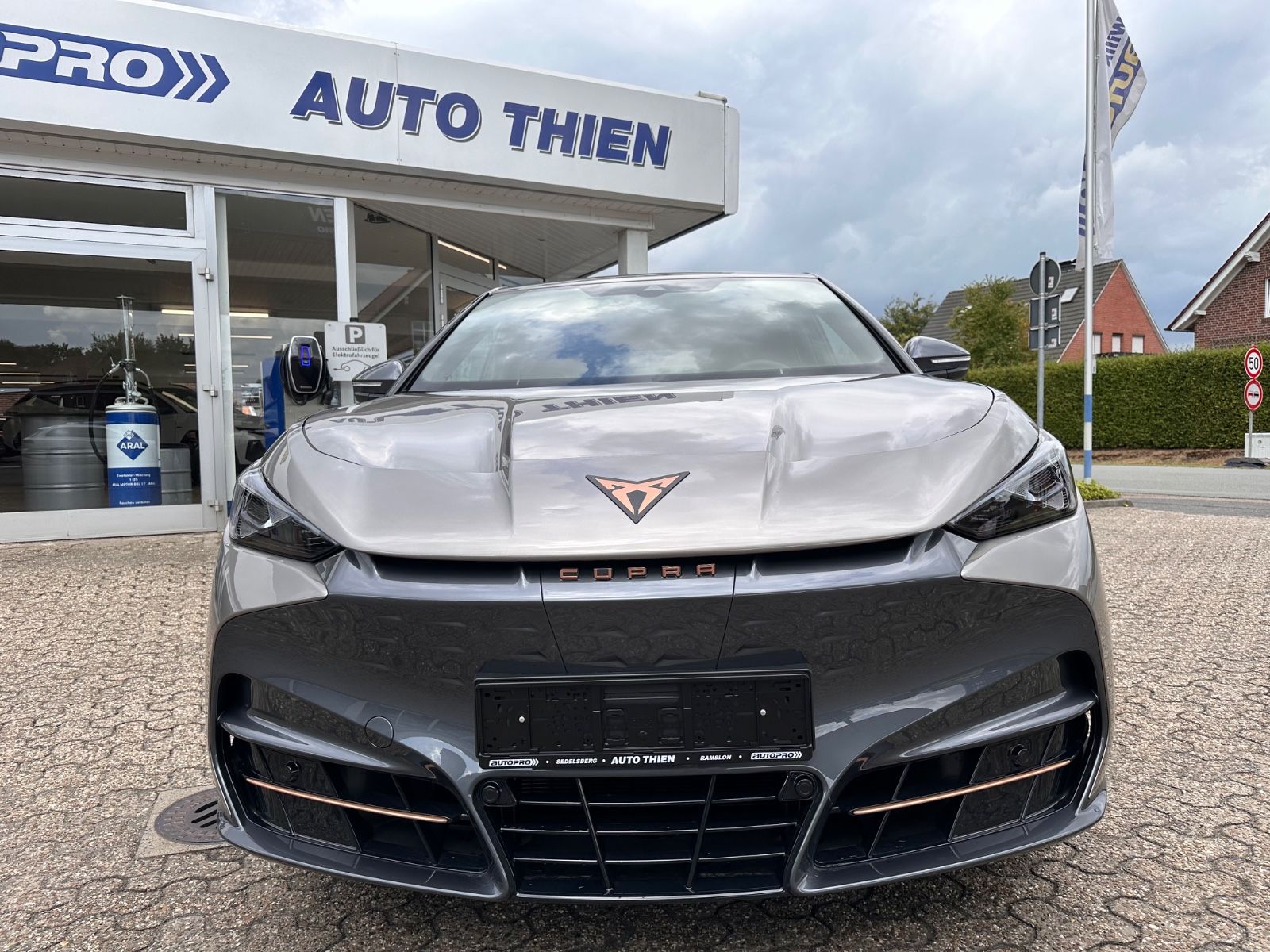 Fahrzeugabbildung CUPRA Tavascan 82 kWh Endurance ACC/NAVI/LED/SHZ/WPUMP