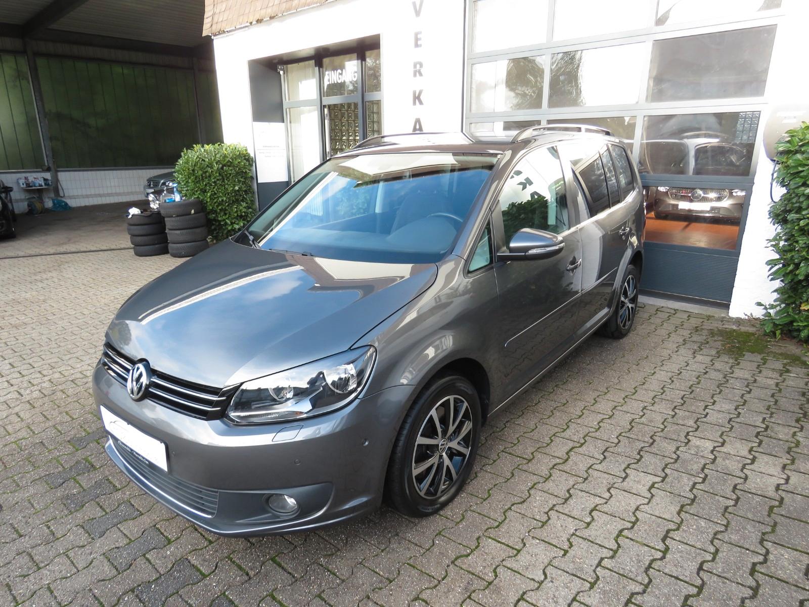 Volkswagen Touran Comfortline / AUTOMATIK / 7 SITZER