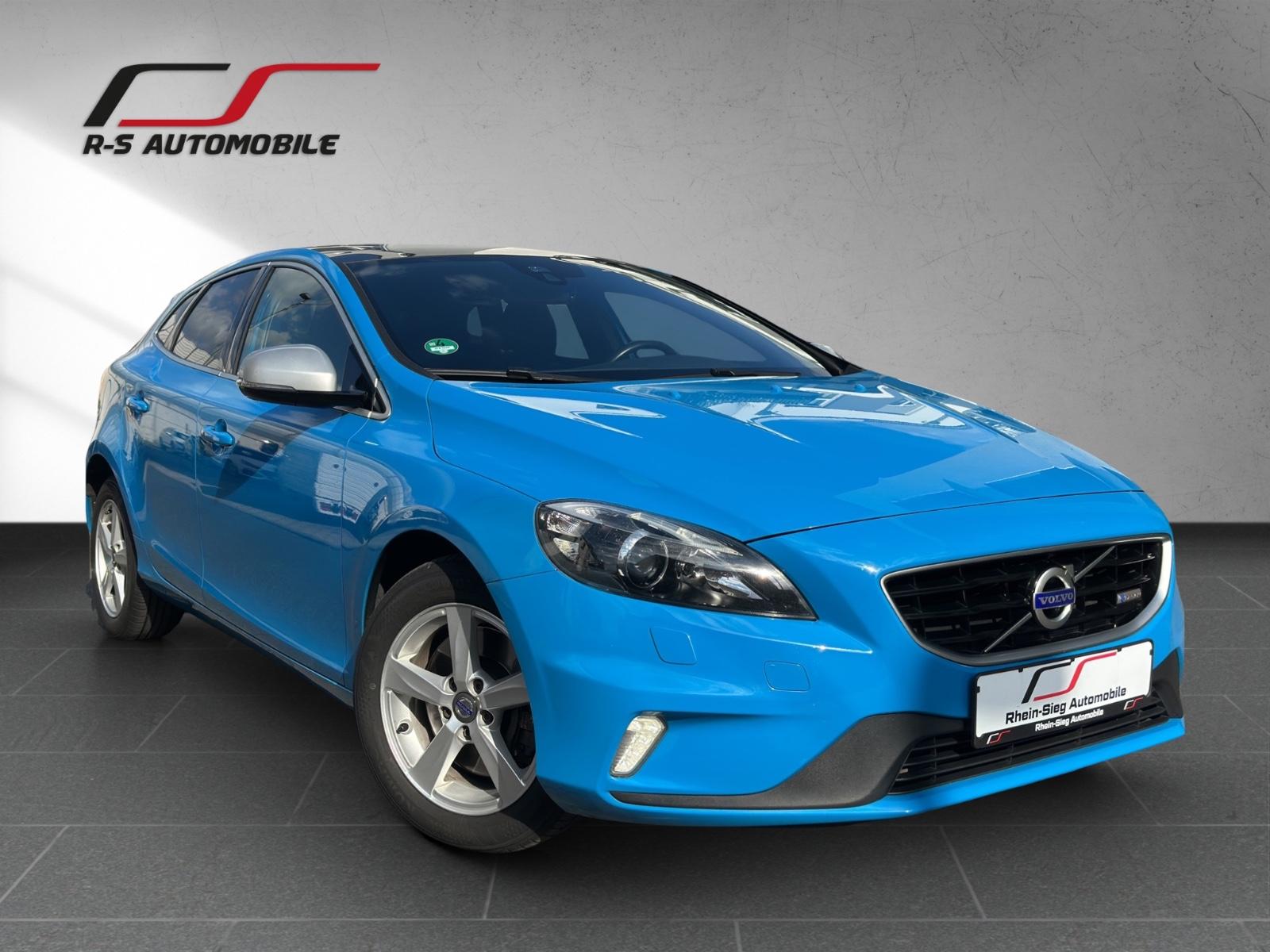 Volvo V40 D4 R-Design*Kamera*Panorama*Sportsitze*AHK